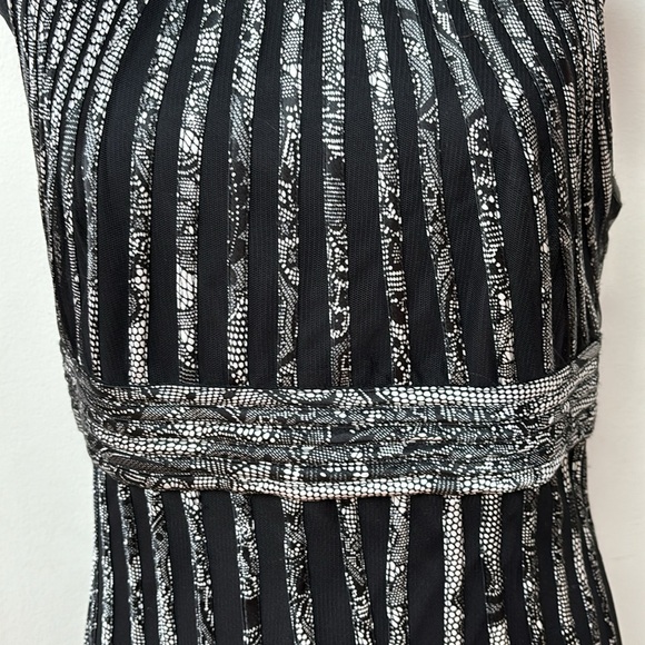 Cache Dress black and white lace print LBD 10 - Picture 5 of 7